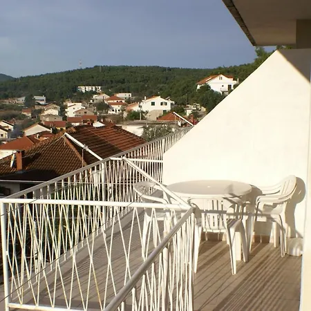 With A Parking Space Jelsa, Hvar - 2062 شقة